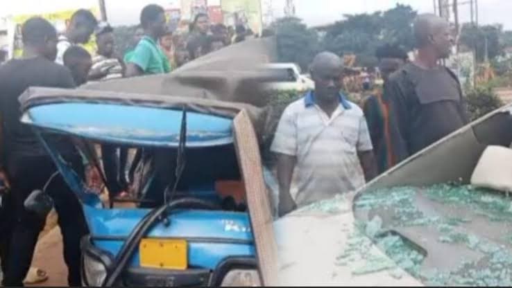 Baby Among Four Injured After Three Vehicles Collide at Sofoline Flyover