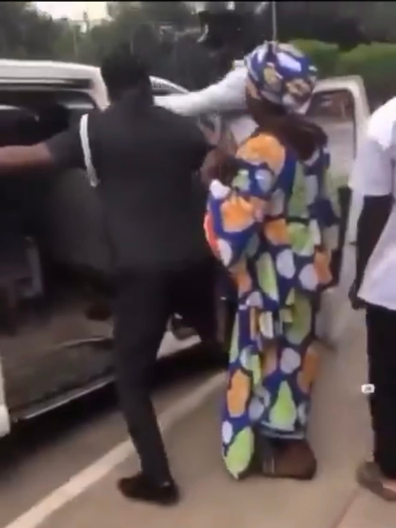 Watch: Drama As Police Officer Arrests Fellow MTTD Officer Over Alleged Driver Extortion